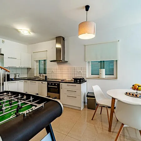 Soldo By Guide Hodilje