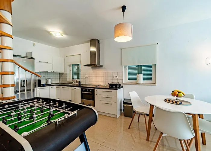 Soldo By Guide Hodilje